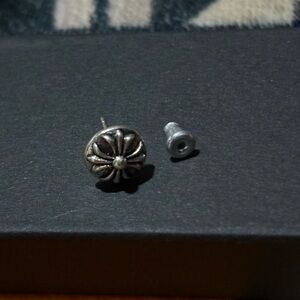 .925 CH FLOWER STUD EARRING (SINGLE) A